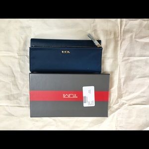 New Tumi Flap Continental Nylon Wallet